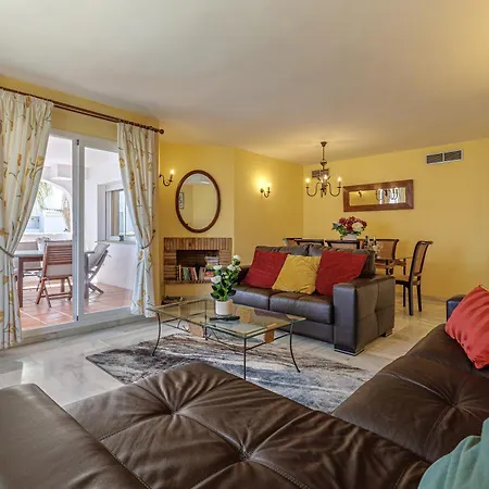 Luxury Apartment, Puerto Banus